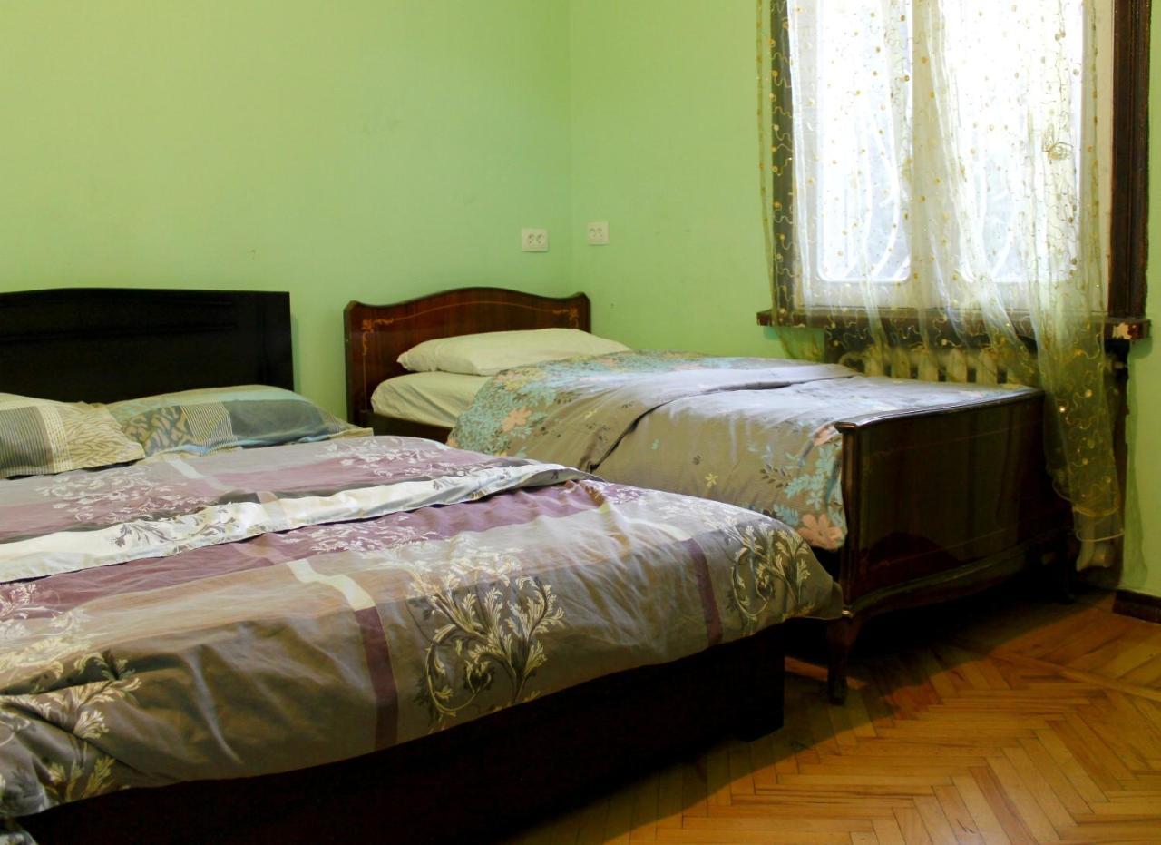 Colors Hostel Tbilisi Ngoại thất bức ảnh
